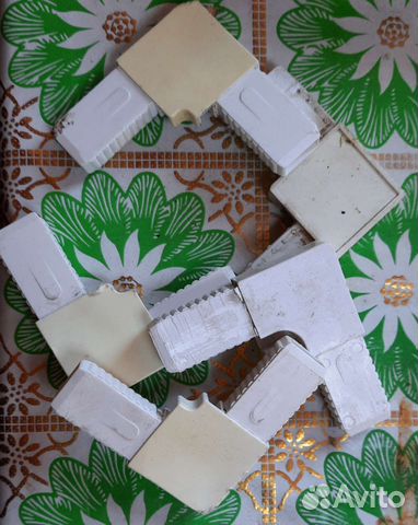 Уголок для сетки окона