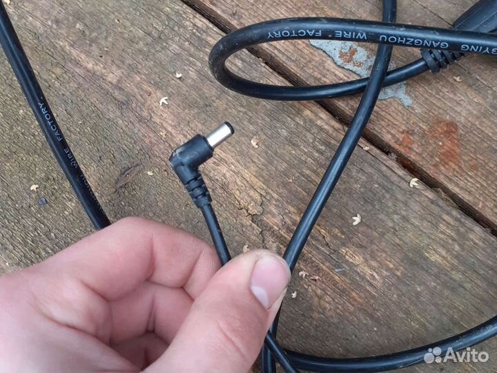 Зарядное устройство для ноутбука