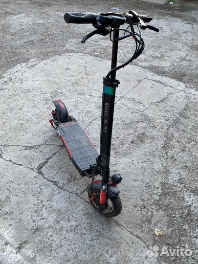 Самокат электронный KugoM4Pro