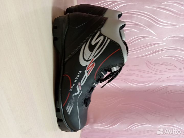 Лыжные ботинки spine