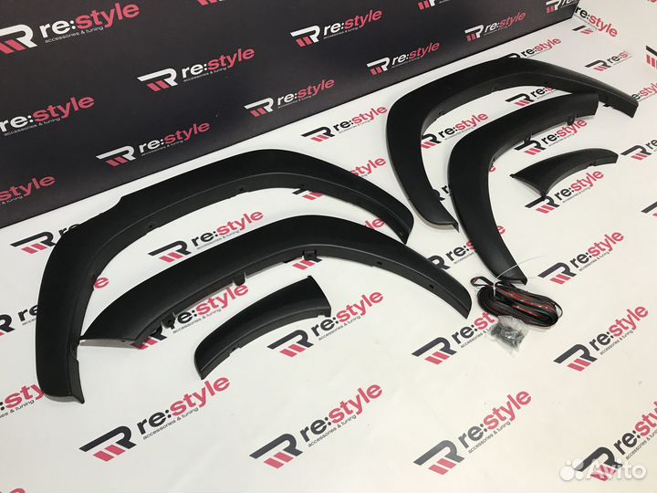 Фендера Toyota Hilux Pick Up с16г Тонкие