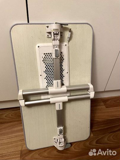 Столик для ноутбука в кровать