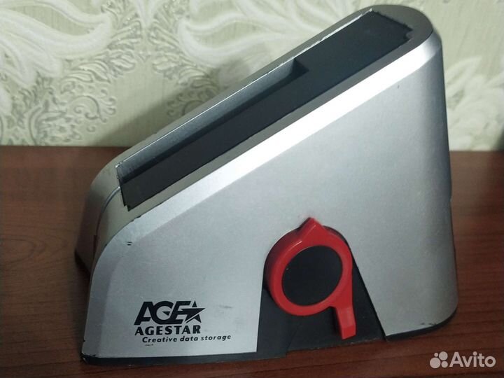 Считыватель жёстких дисков внешний