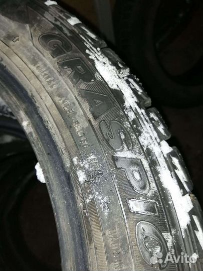 Michelin 4x4 Synchrone 235/45 R17