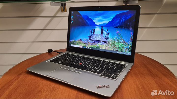 Ноутбук Lenovo ThinkPad 13 i5-6200\8gb\256ssd