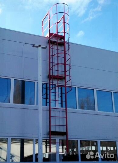 Пожарная лестница металлическая