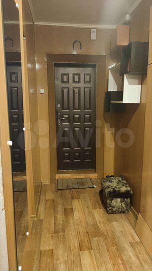 2-к. квартира, 37 м², 3/3 эт.