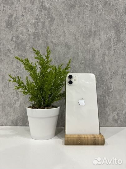 iPhone 11, 64 ГБ