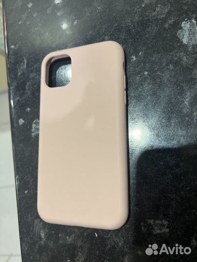 Чехол на iPhone 11