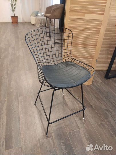 Барный стул