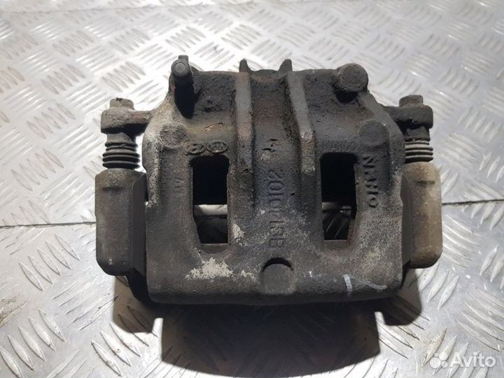 Суппорт тормозной перед. лев. (Hyundai Santa Fe I)