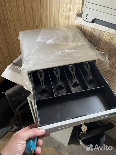 Денежный ящик