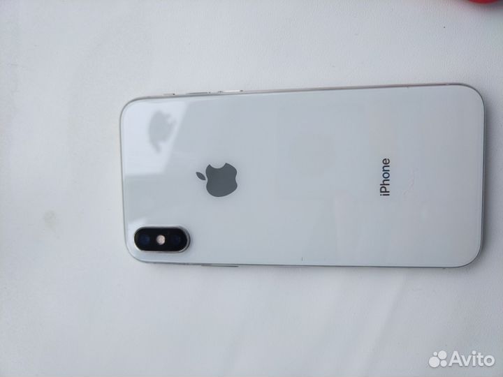 iPhone X, 64 ГБ