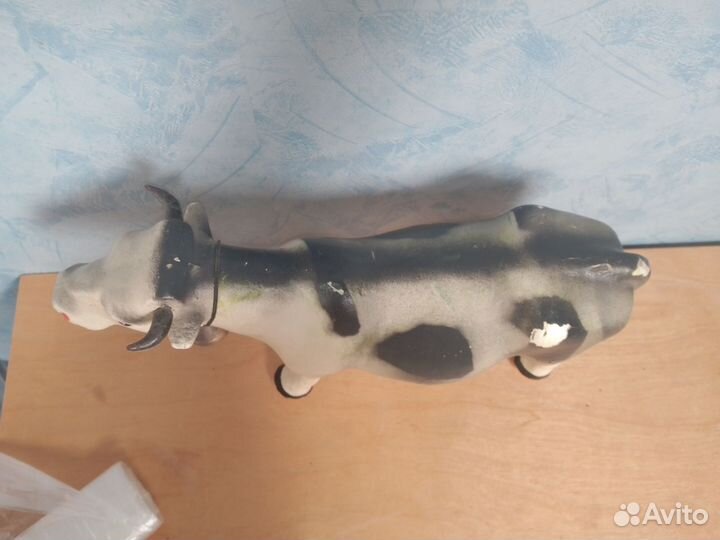 Игрушечная корова СССР