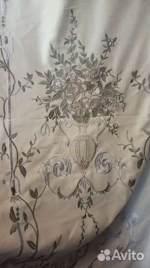 Бархат с вышивкой панно