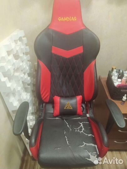 Компьютерное кресло