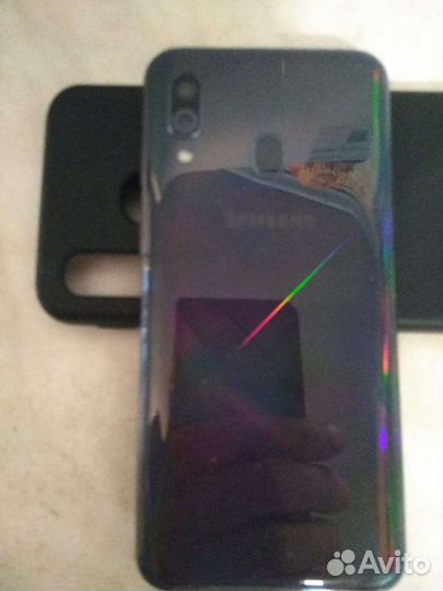Samsung Galaxy A40, 4/64 ГБ
