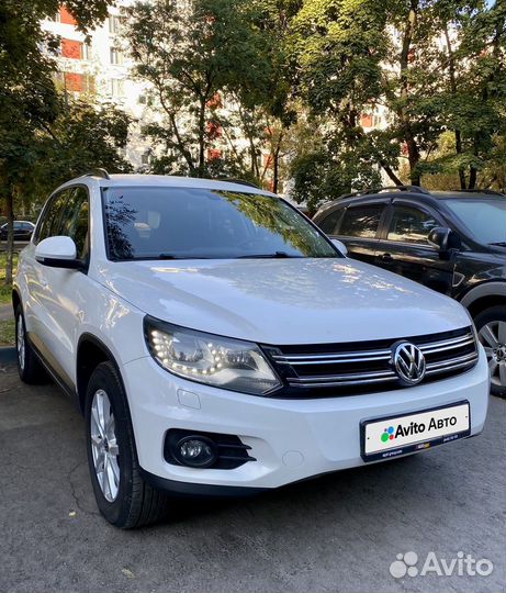 Volkswagen Tiguan 2.0 AT, 2012, 140 000 км