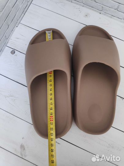 Тапочки шлепанцы в стиле adidas yeezy slide