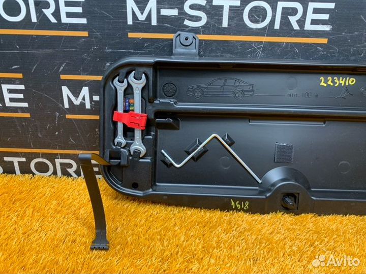 Ящик для инструментов Bmw 5-Series E60 M54B30