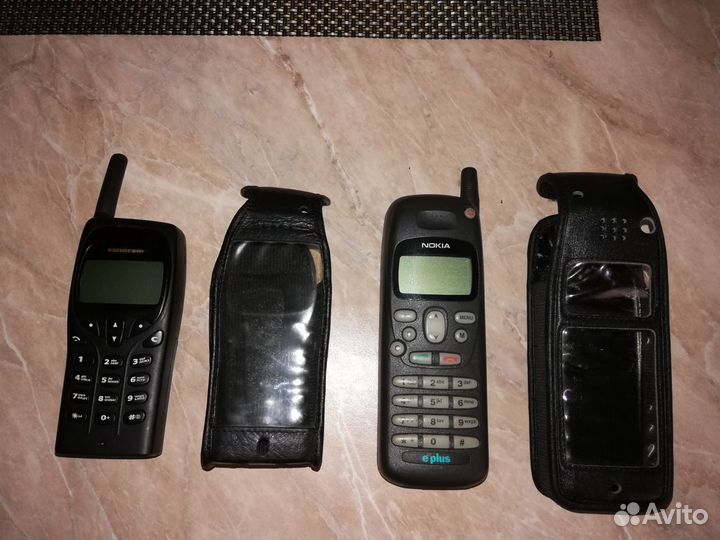 Телефоны мобильные (Ретро) 2шт