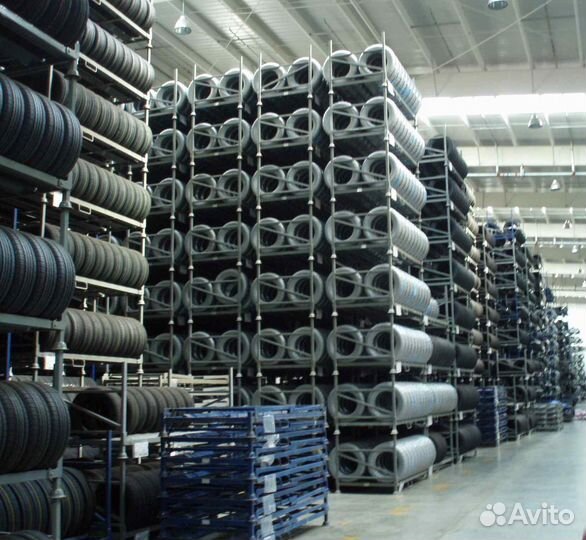 Kumho Road Venture AT61 265/70 R16