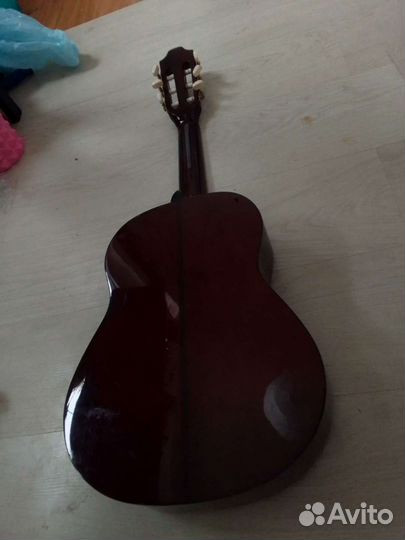 Электроакустическая гитара Нейлон