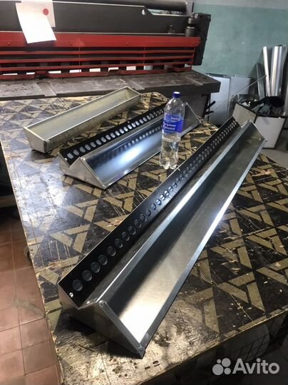 Кормушка для курей и перепелов