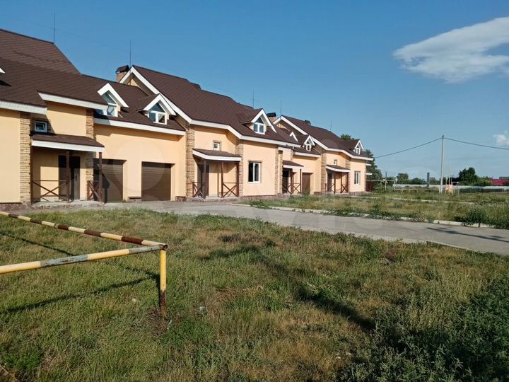 Таунхаус 238,9 м² на участке 4 сот.