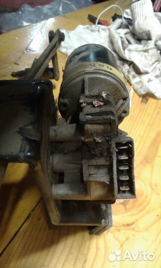 Моторчик стеклоочистителя Ауди 80