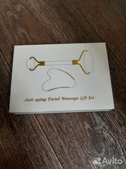 Массажер для лица нефритовый