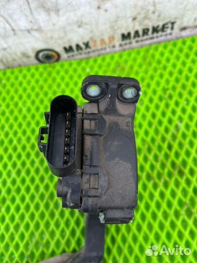 Педаль газа Ford Fusion 1.6 2007