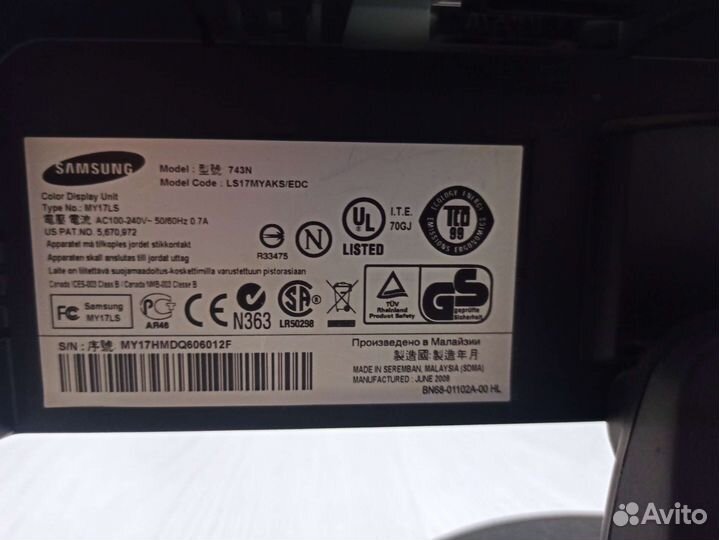 Монитор Samsung