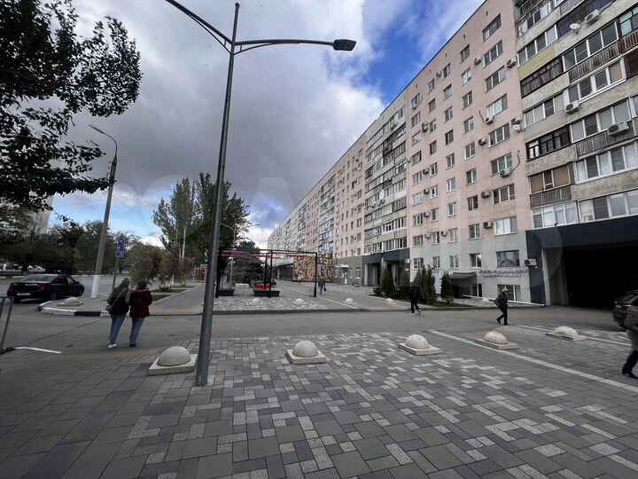 Свободного назначения, 369.8 м²