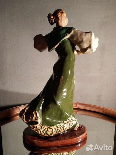 Скульптура старая Гжель 