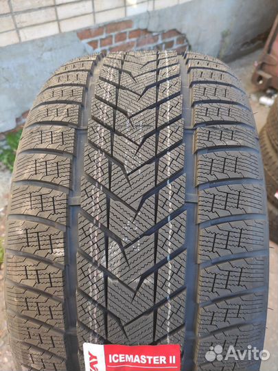 Fronway IceMaster II 275/40 R21 и 315/35 R21 104H