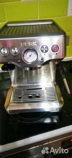 Рожковая кофемашина bork