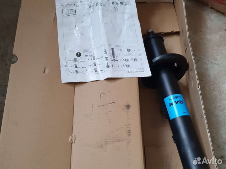 Амортизатор передний левый для Peugeot 605