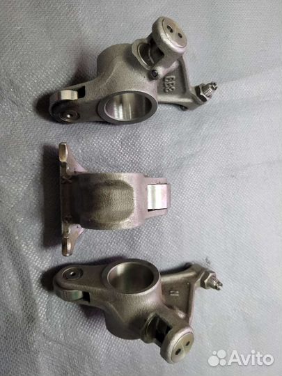 Коромысла впускных клапанов 6B31