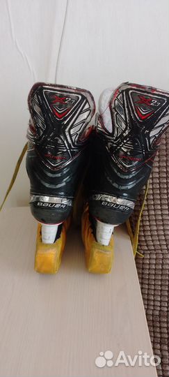 Коньки хоккейные