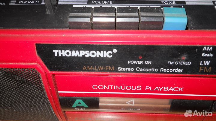 Кассетный магнитофон Thompsonic NQ ts131