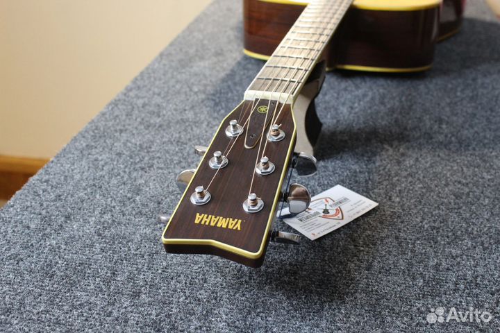 Yamaha FG-301 гитара, Япония