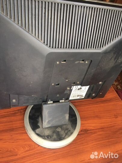 Монитор Samsung