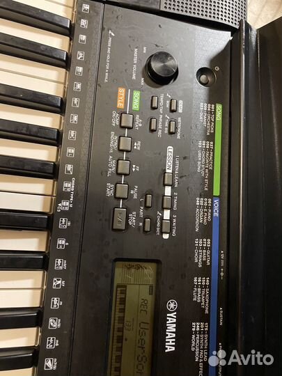 Yamaha psr-e243
