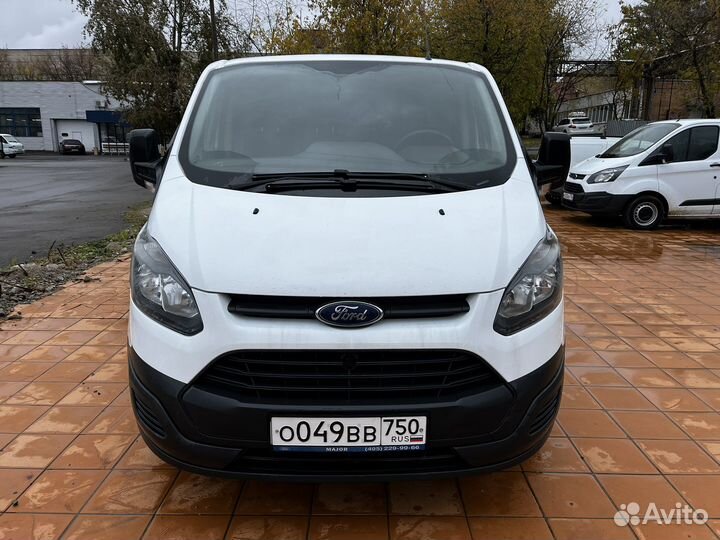 Ford Transit Custom цельнометаллический, 2015