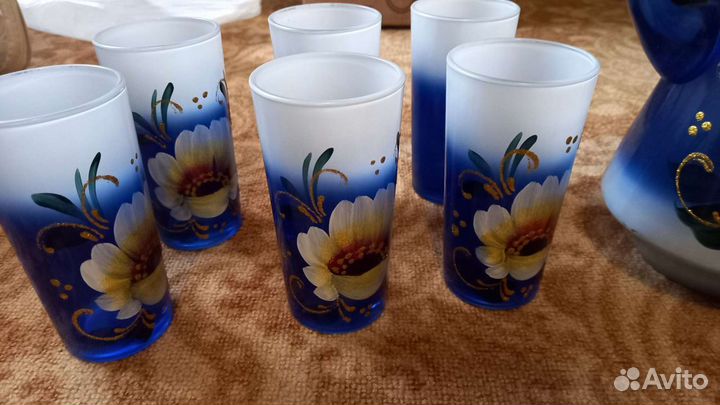 Графин со стаканами