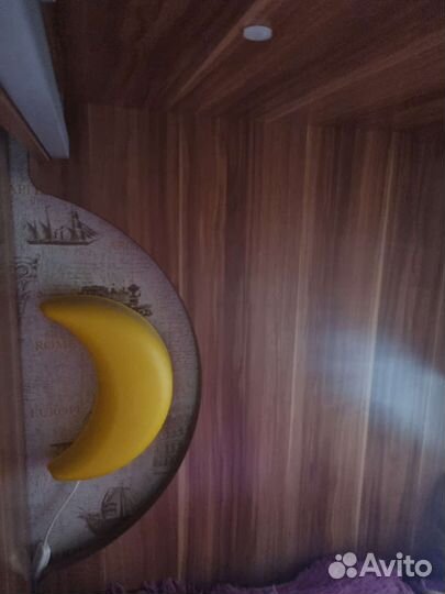 Двухъярусная кровать