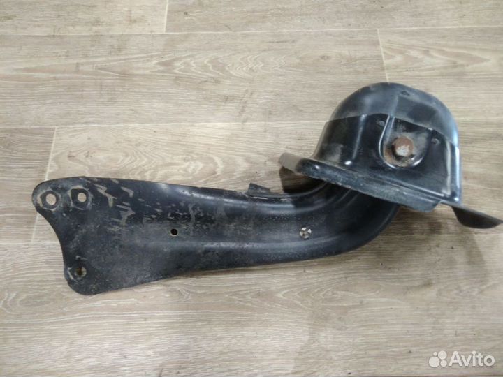 Рычаг задний Volkswagen Jetta