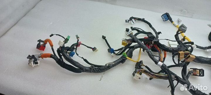 Б/У Б/У Проводка под торпедо Состояние отличное