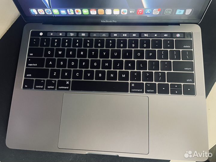 Apple MacBook Pro 13 2017 TouchBar, Touch ID